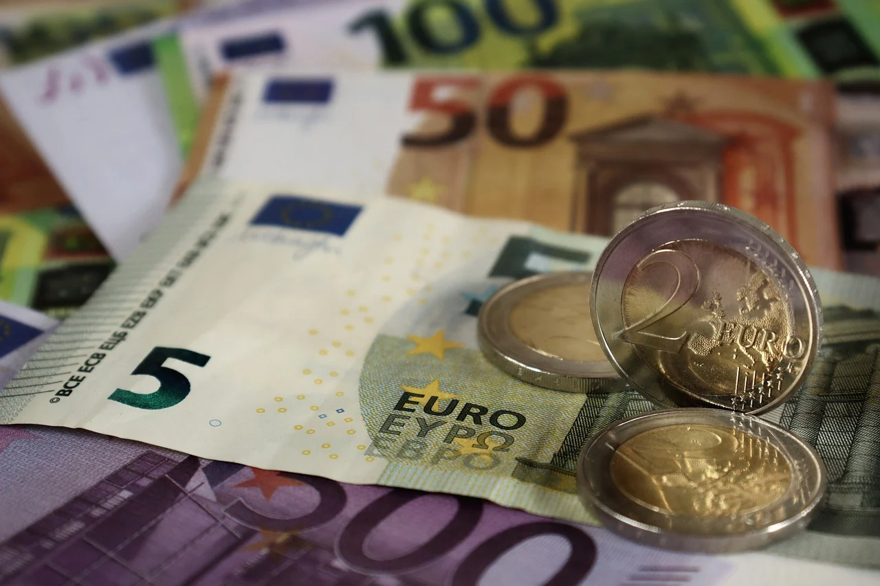 Come Saranno i Nuovi Euro: Ecco Cosa Ci Sarà Disegnato su Ogni Banconota