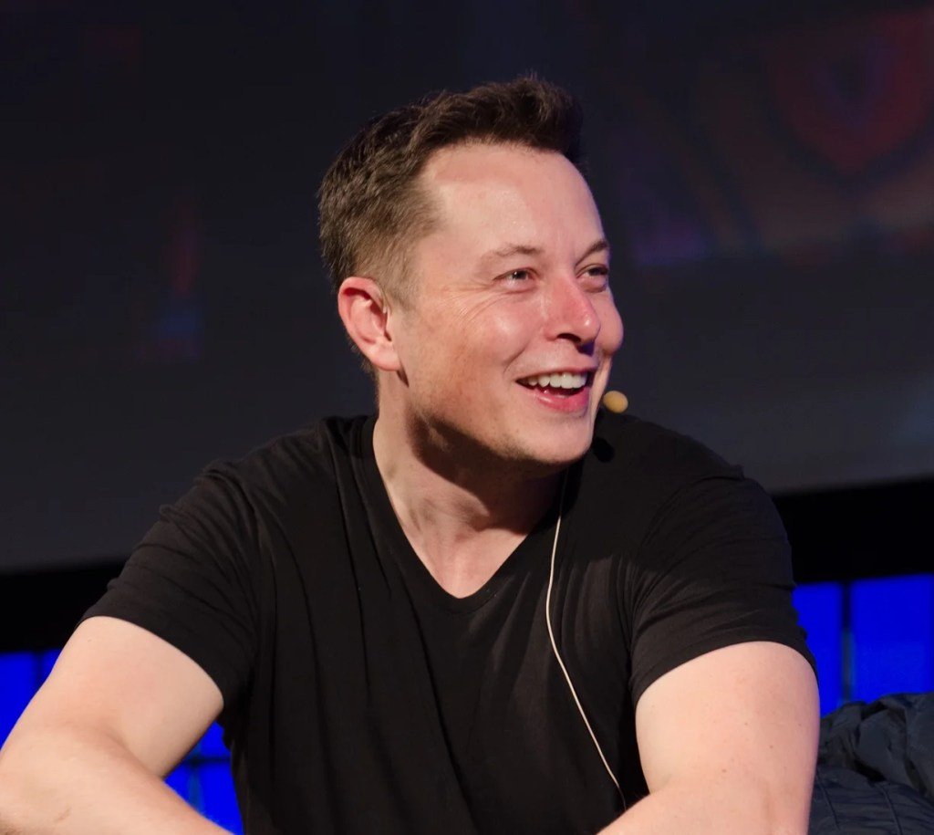 Elon Musk lancia l’allarme: l’intelligenza artificiale è un rischio per l’umanità